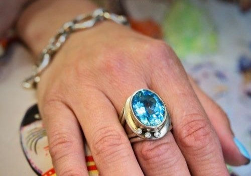 Sparkle your way into 2025