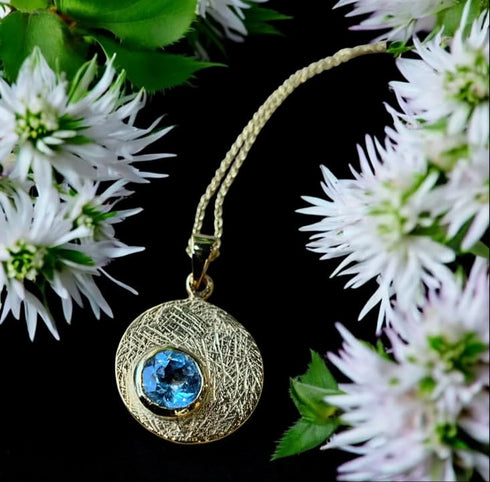 Selene Necklace Gold - Small in various gemstones