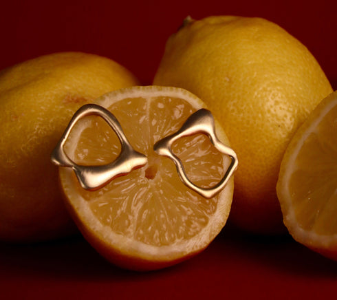 Asymmetrical Molten Studs