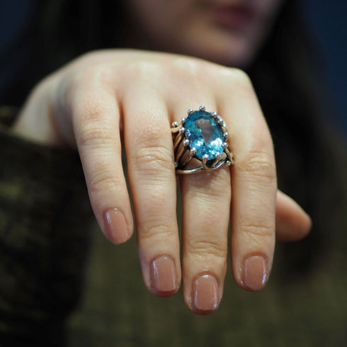 Willow Ring in various gemstones